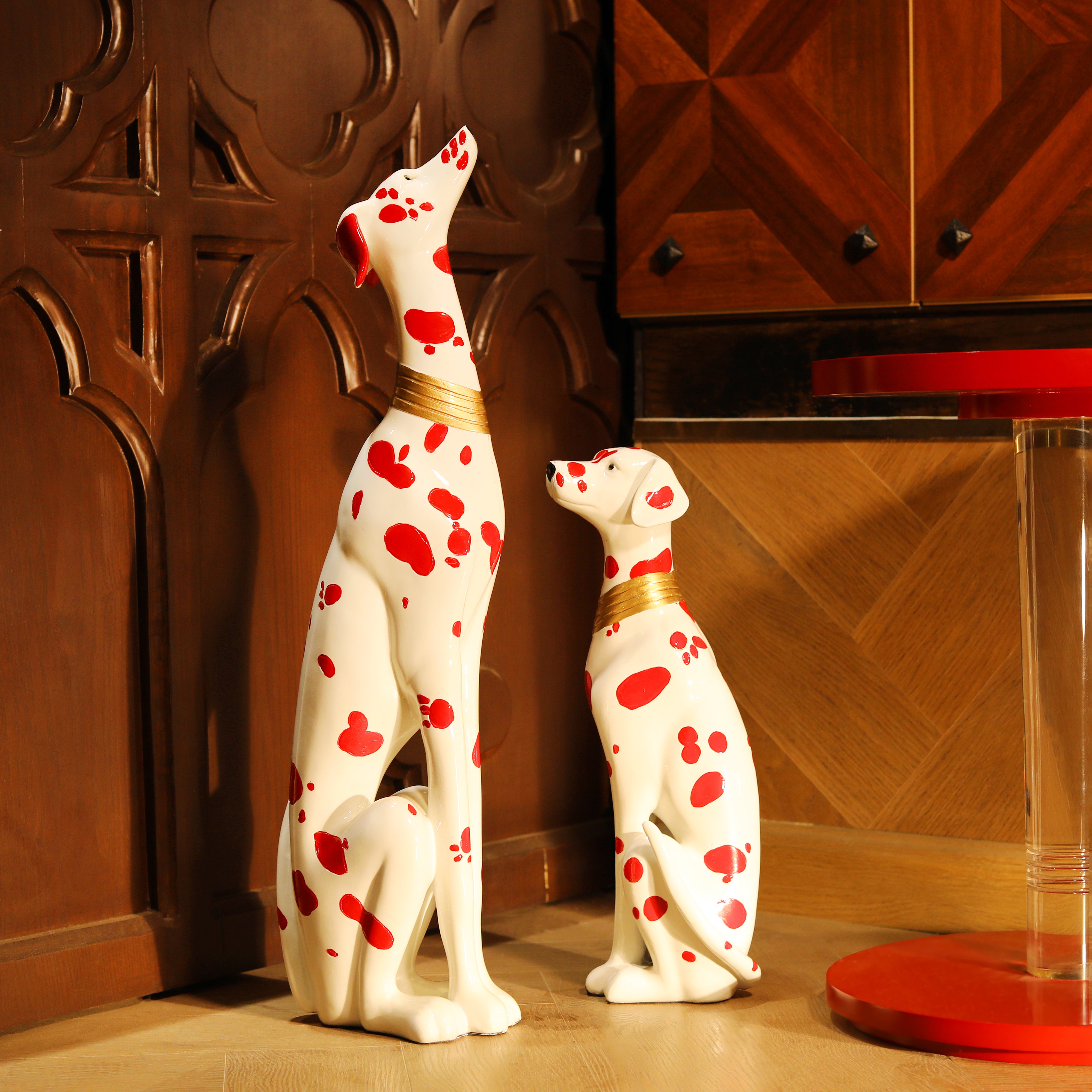 Icon Scarlet Pongo dogs